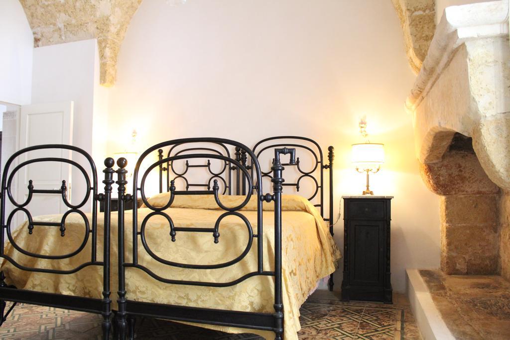 לינה וארוחת בוקר גאליאנו דל קאפו Palazzo Bitonti מראה חיצוני תמונה